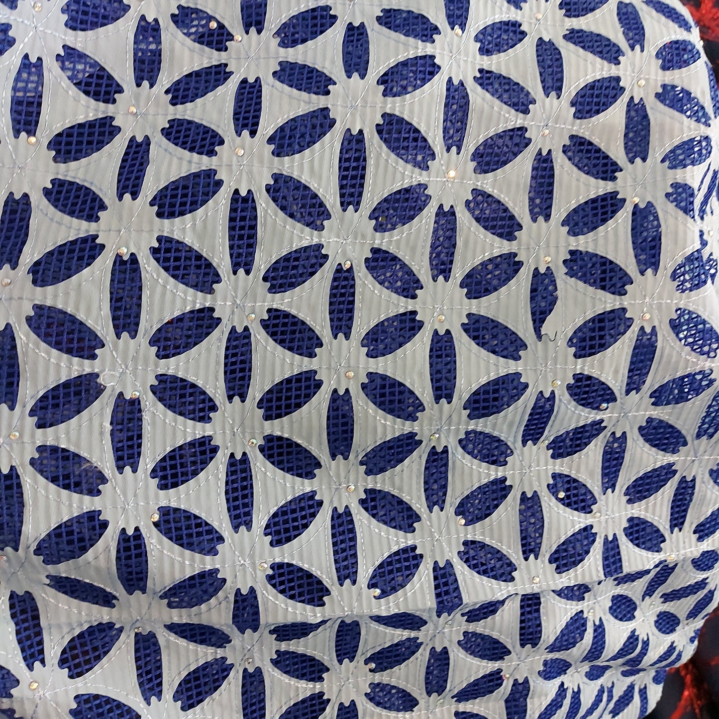 Niris Lace - MSUZO