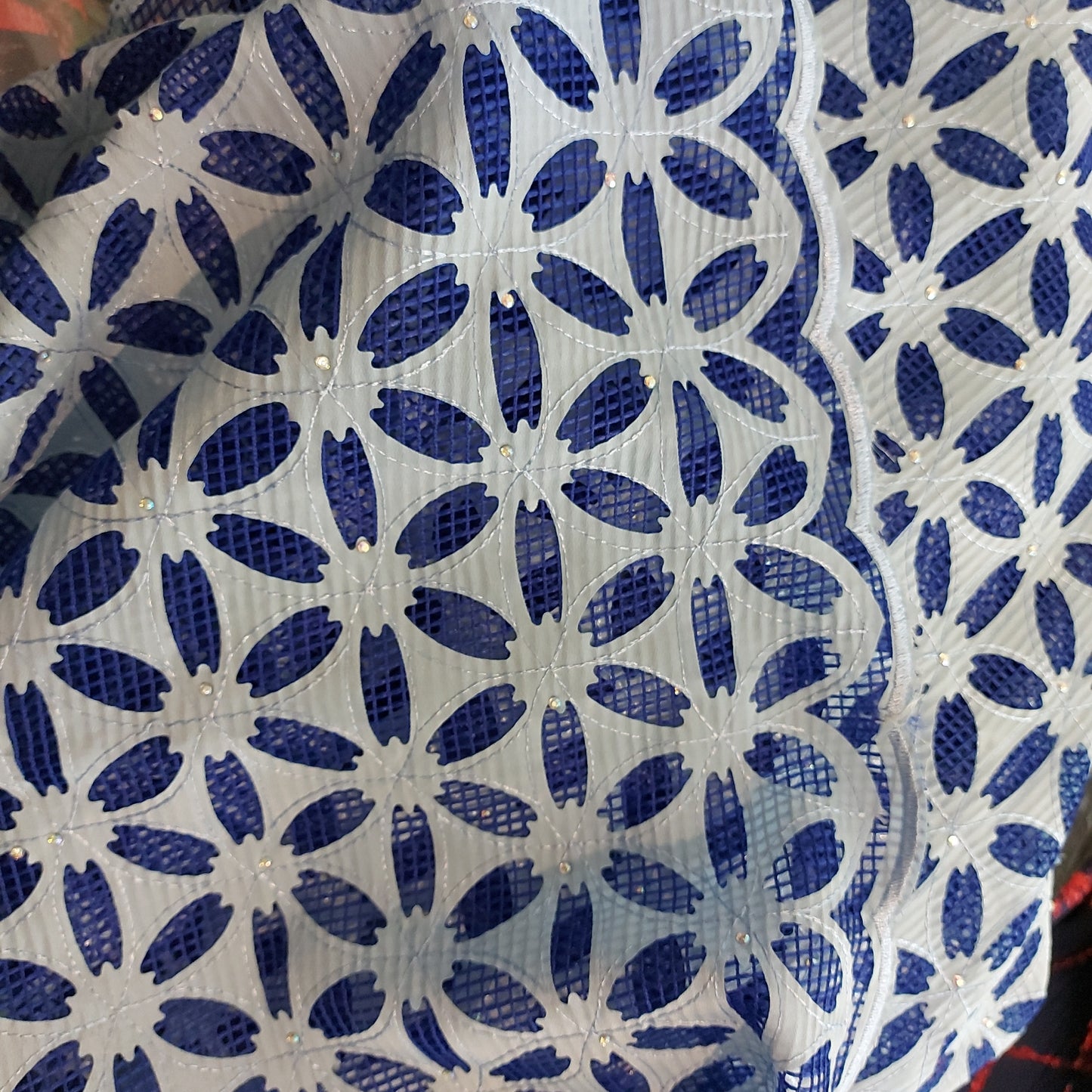 Niris Lace - MSUZO